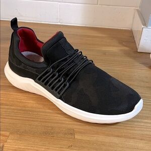 Clarks Women's Cloudsteppers Nova Ave Sneakers Size 9